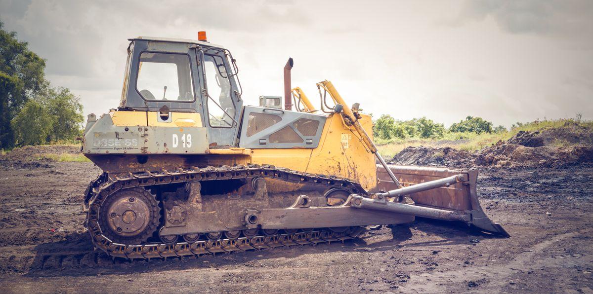 Bulldozer CAT D5