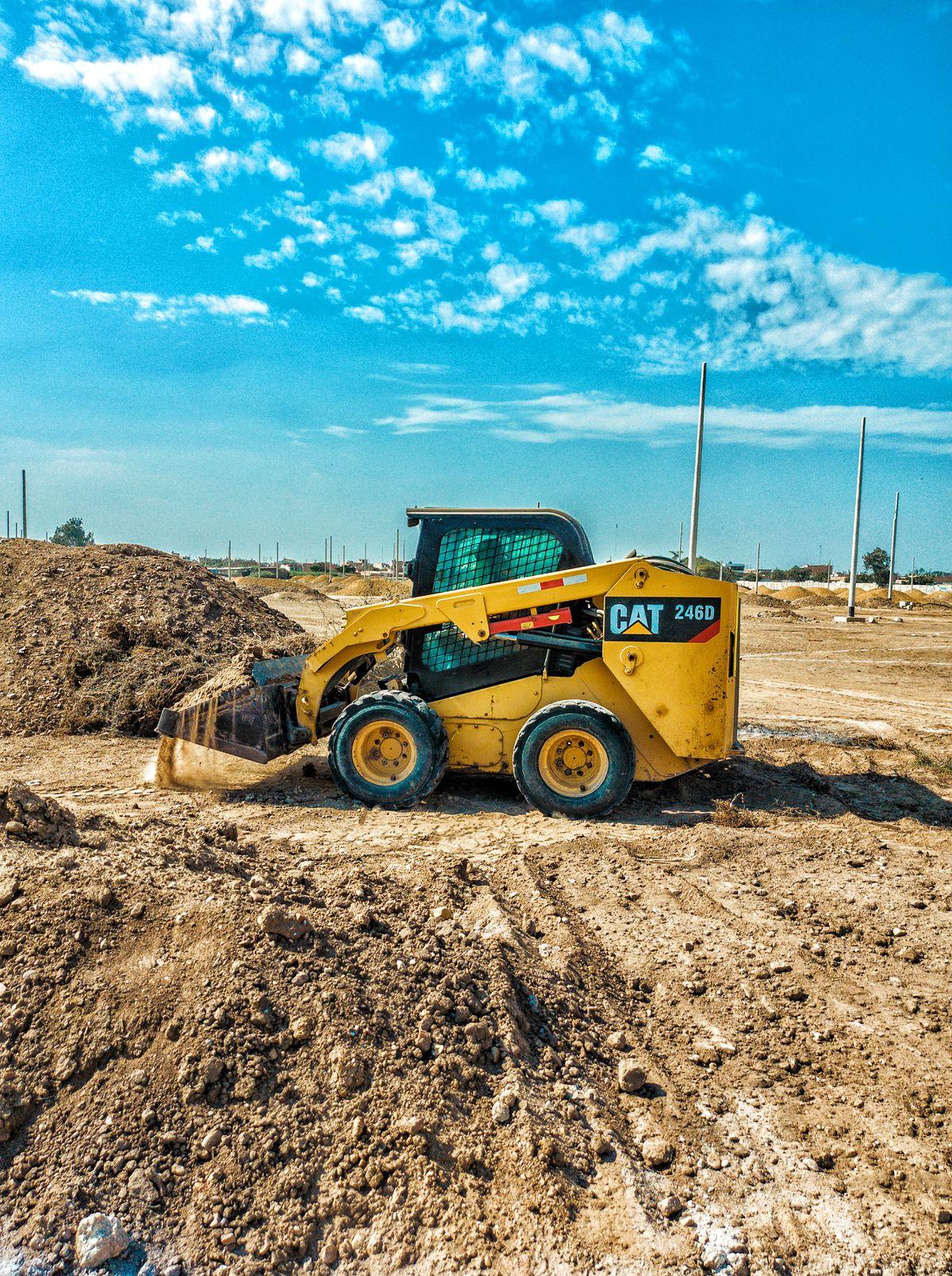 Mini-chargeuse (skid steer) Bobcat S70